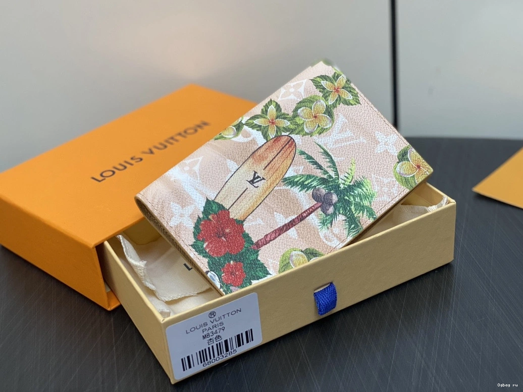 Vuitton Louis PASSPORT COVER-10*14*2.5CM 0814